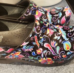Dansko nursing shoes